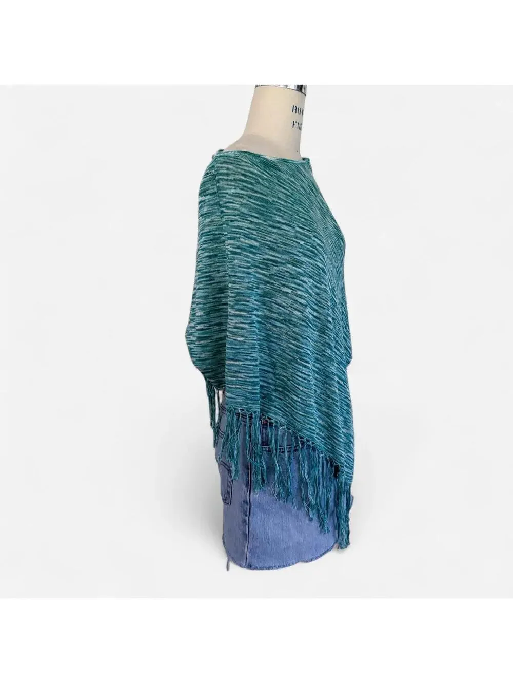 BCBG Y2K Green Marled Knit Fringe Poncho Shawl